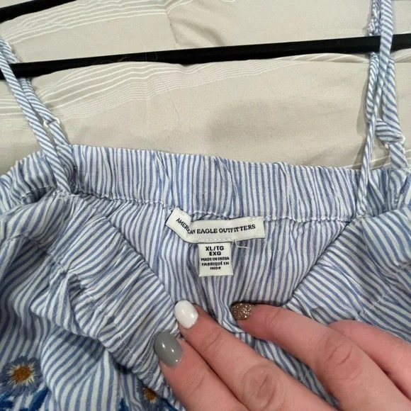 American Eagle Top - Picture 5 of 6